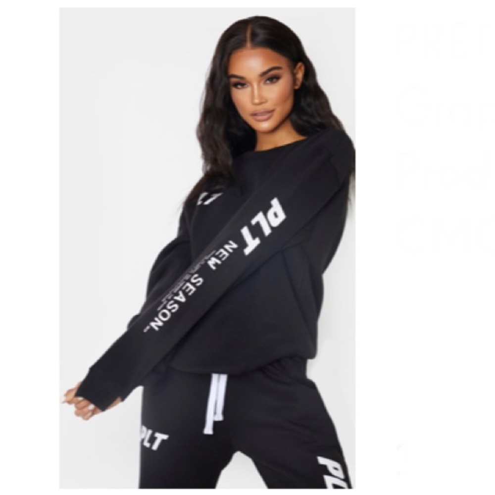 PrettyLittleThing Oversized Sweater